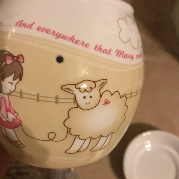 Scentsy Little Lamb Warmer - Picture 6 of 9